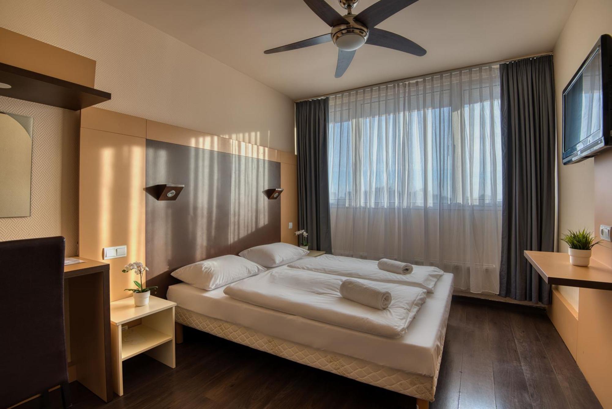 City Budget Hotel Budapest Eksteriør billede